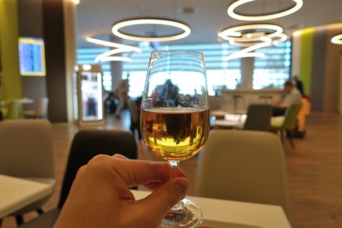 tap-premium-lounge-lisbon／ポートワイン白