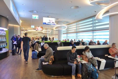 tap-premium-lounge-lisbon／混雑