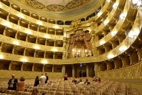 teatro-nacional-de-sao-carlos／講堂